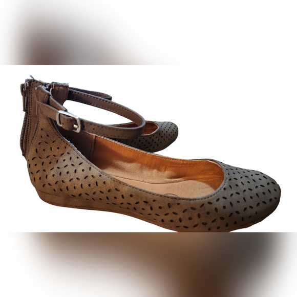 American Rag shoes - Picture 8 of 9